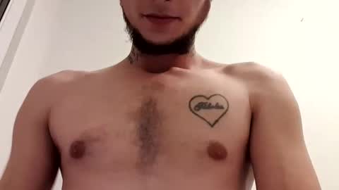 Snapshot of ionelgigelonuk chatting on November 1, 9:50 pm GJuice online show from November 1, 9:50 pm