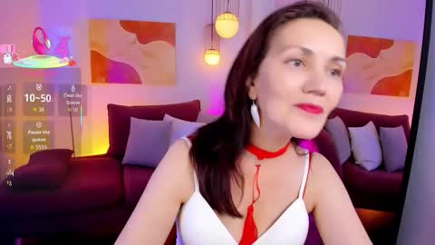 Snapshot of irene_marlow chatting on October 30, 5:53 am Irene online show from October 30, 5:53 am