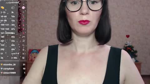 Snapshot of irenlarasani chatting on December 19, 12:23 pm IrenLarasani online show from December 19, 12:23 pm