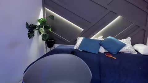 Snapshot of iriis_rosse chatting on January 24, 9:15 pm Iris Rosse online show from January 24, 9:15 pm