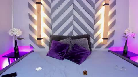 Snapshot of iriis_rosse chatting on September 9, 3:00 pm Iris Rosse online show from September 9, 3:00 pm