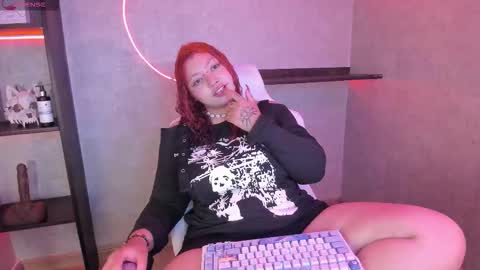 Snapshot of iriisfeitan chatting on October 26, 12:44 pm iriisfeitan online show from October 26, 12:44 pm