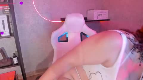 Snapshot of iriisfeitan chatting on November 14, 10:36 am iriisfeitan online show from November 14, 10:36 am