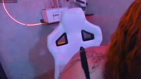 Snapshot of iriisfeitan chatting on November 27, 10:17 am iriisfeitan online show from November 27, 10:17 am