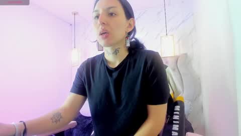 Snapshot of iris_77 chatting on October 5, 6:28 pm iris_77 online show from October 5, 6:28 pm