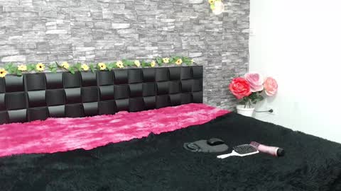 Snapshot of iris_joi chatting on February 10, 11:25 am Iirs online show from February 10, 11:25 am