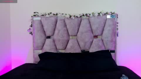 Snapshot of iris_mandarinne chatting on October 31, 6:20 pm Iris online show from October 31, 6:20 pm