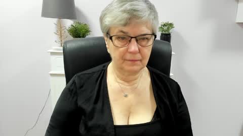 I R I S online show from April 9, 6:13 am