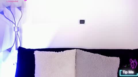 Snapshot of iriss_25 chatting on September 12, 11:32 am iris online show from September 12, 11:32 am