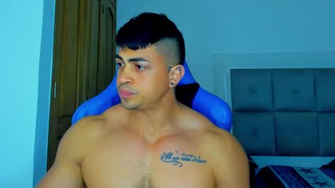 Snapshot of iron_coleman chatting on February 6, 7:40 pm Iron online show from February 6, 7:40 pm