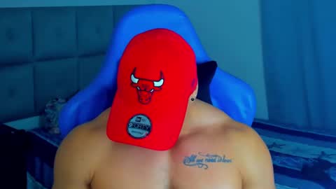 Snapshot of iron_coleman chatting on February 9, 5:40 am Iron online show from February 9, 5:40 am