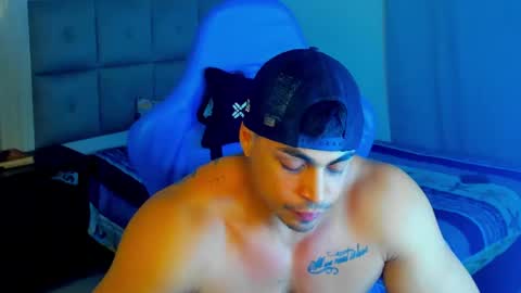 Snapshot of iron_coleman chatting on February 10, 6:42 am Iron online show from February 10, 6:42 am