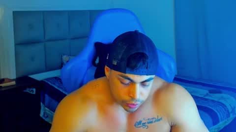 Snapshot of iron_coleman chatting on February 10, 9:47 am Iron online show from February 10, 9:47 am