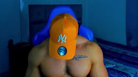 Snapshot of iron_coleman chatting on February 16, 8:33 pm Iron online show from February 16, 8:33 pm