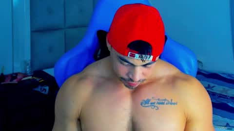 Snapshot of iron_coleman chatting on February 22, 1:00 am Iron online show from February 22, 1:00 am