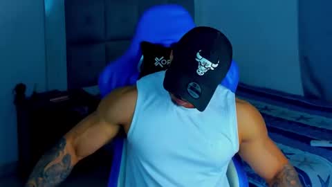 Snapshot of iron_coleman chatting on February 23, 1:35 am Iron online show from February 23, 1:35 am