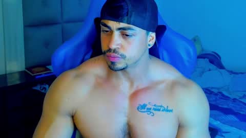 Snapshot of iron_coleman chatting on February 25, 9:53 am Iron online show from February 25, 9:53 am