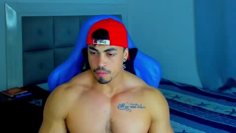 Snapshot of iron_coleman chatting on February 27, 3:25 am Iron online show from February 27, 3:25 am