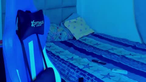 Snapshot of iron_coleman chatting on March 2, 5:54 am Iron online show from March 2, 5:54 am