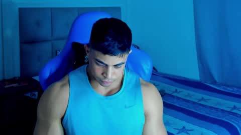 Snapshot of iron_coleman chatting on March 5, 1:31 am Iron online show from March 5, 1:31 am