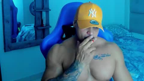 Snapshot of iron_coleman chatting on September 19, 12:56 am Iron online show from September 19, 12:56 am