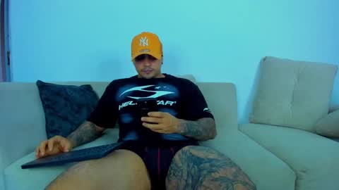 Snapshot of iron_coleman chatting on October 6, 4:32 am Iron online show from October 6, 4:32 am