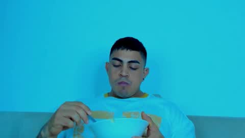 Snapshot of iron_coleman chatting on October 24, 8:22 am Iron online show from October 24, 8:22 am