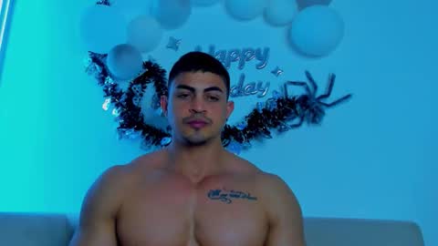 Snapshot of iron_coleman chatting on October 28, 9:17 pm Iron online show from October 28, 9:17 pm