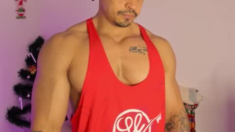 Snapshot of iron_coleman chatting on November 28, 9:28 pm Iron online show from November 28, 9:28 pm