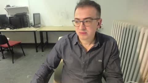 Snapshot of ironchrome chatting on March 6, 2:51 am IronChrome online show from March 6, 2:51 am