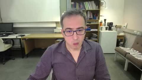 Snapshot of ironchrome chatting on October 27, 7:23 am IronChrome online show from October 27, 7:23 am