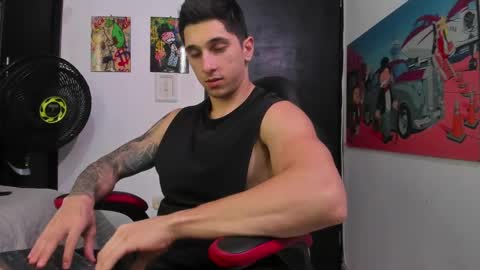 Snapshot of ironflex1 chatting on January 8, 7:34 pm Jake online show from January 8, 7:34 pm