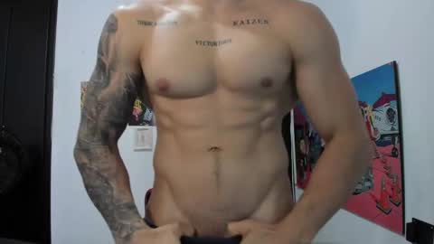 Snapshot of ironflex1 chatting on October 3, 9:23 pm Jake online show from October 3, 9:23 pm