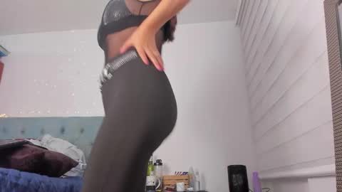 Snapshot of isa3588 chatting on January 19, 12:28 am Isa3588 online show from January 19, 12:28 am