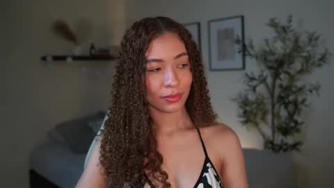 isa_____ online show from March 26, 7:30 pm