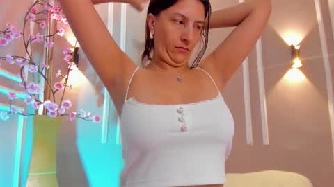 Isabella online show from November 9, 11:52 am