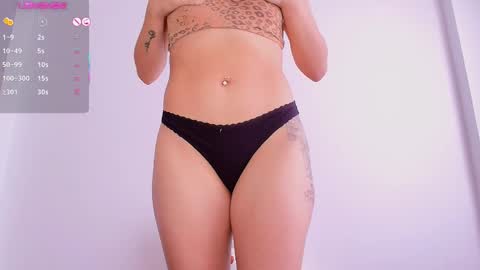 Snapshot of isa_laurentt chatting on February 11, 3:08 pm Isabella Laurentt online show from February 11, 3:08 pm