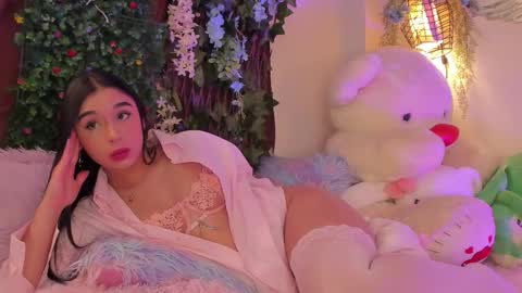 Isabella        online show from September 26, 4:55 pm