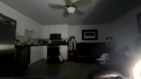 isaac_akamu online show from April 8, 12:54 am