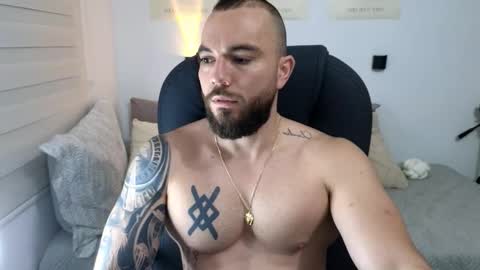 Snapshot of isaac_carter chatting on September 23, 11:02 am Isaac carter online show from September 23, 11:02 am