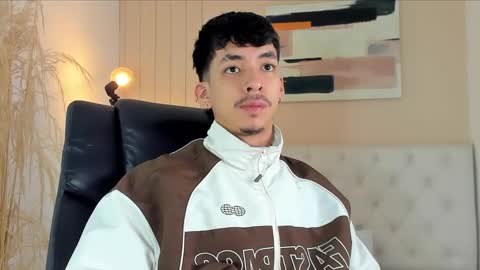 Snapshot of isaac_cryston chatting on November 24, 9:03 pm isaac_cryston online show from November 24, 9:03 pm