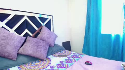 Snapshot of isabel_lopez_ chatting on February 12, 6:09 pm isabel online show from February 12, 6:09 pm