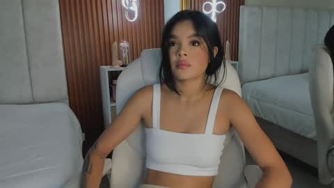 isabela  online show from February 21, 11:22 am