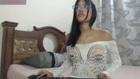 Snapshot of isabela_kity chatting on October 31, 5:52 am isabela_kity online show from October 31, 5:52 am