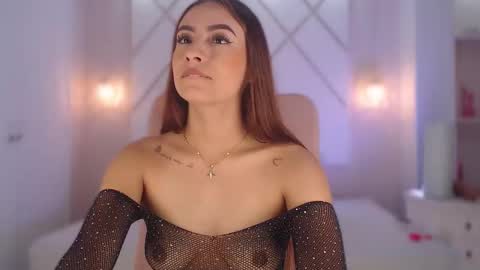 Snapshot of isabella__shine chatting on September 9, 3:00 pm Isa online show from September 9, 3:00 pm