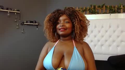 Snapshot of isabella_brown19 chatting on October 10, 11:09 am ISABELLA online show from October 10, 11:09 am