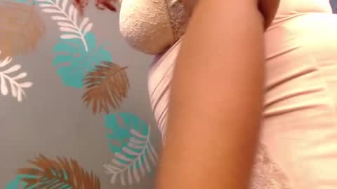 Snapshot of isabella_brown19 chatting on November 1, 11:01 am ISABELLA online show from November 1, 11:01 am