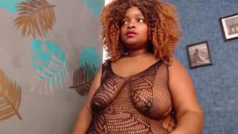 Snapshot of isabella_brown19 chatting on November 24, 8:36 am ISABELLA online show from November 24, 8:36 am