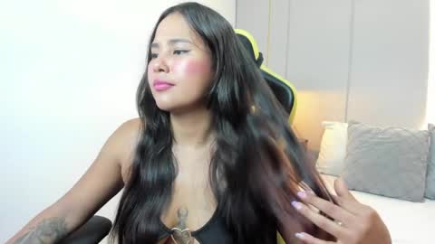 Isabel florez online show from April 2, 2:09 am