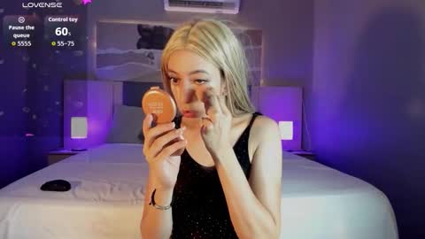 Isabella  online show from October 7, 7:11 pm